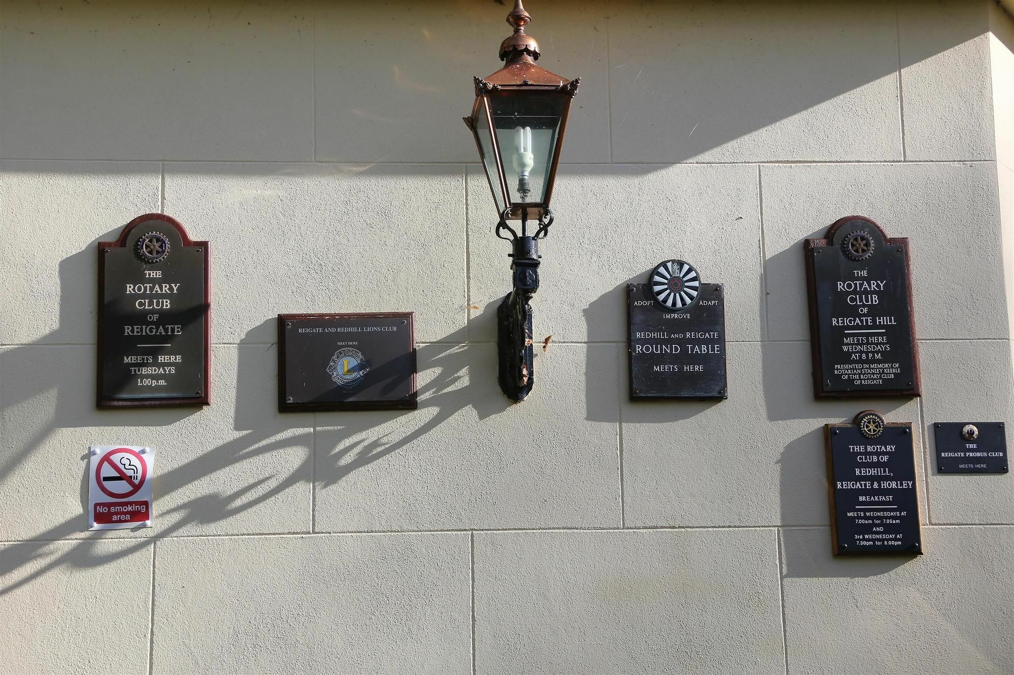 Reigate Manor Hotel Εξωτερικό φωτογραφία